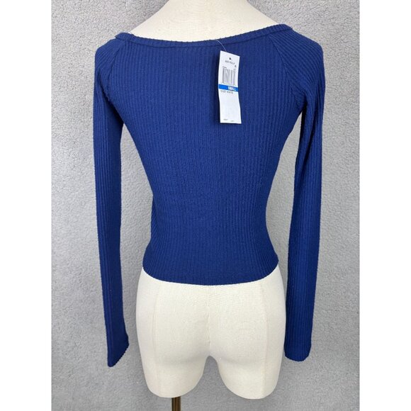 Just Polly Juniors' Cozy Star Patch  Knit Ribbed Blue  Long Sleeve Top Small NWT - Picture 5 of 8